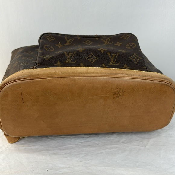 Authentic Vintage Louis Vuitton Backpack - Picture 4 of 15